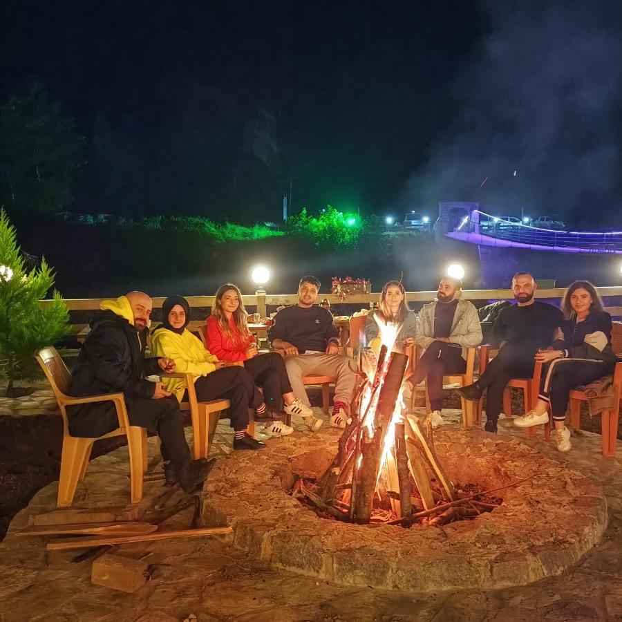 Akşam ateş başı